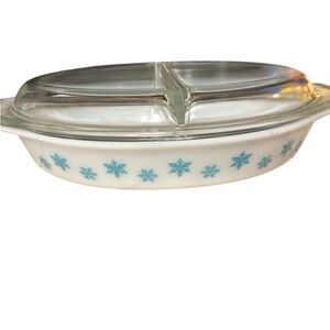 Vintage PYREX Divided Glass Dish with Blue Snowflakes from the 60s